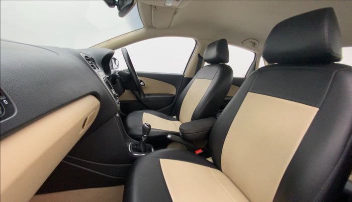 2016 Volkswagen Ameo HIGHLINE1.2L, Petrol, Manual, 54,504 km, Right Side Front Door Cabin