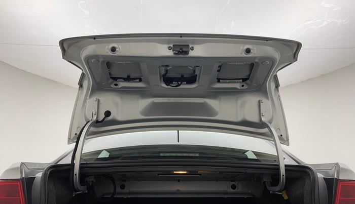 2016 Volkswagen Ameo HIGHLINE1.2L, Petrol, Manual, 54,504 km, Boot Door Open
