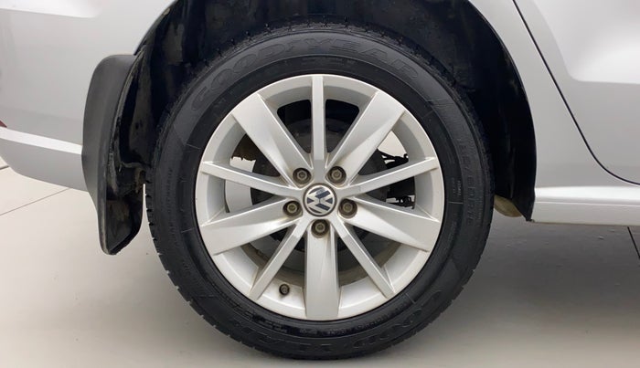 2016 Volkswagen Ameo HIGHLINE1.2L, Petrol, Manual, 54,504 km, Right Rear Wheel