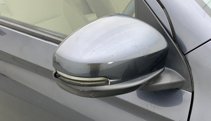 2023 Honda Amaze 1.2L I-VTEC VX CVT, Petrol, Automatic, 8,272 km, Right rear-view mirror - Indicator light has minor damage