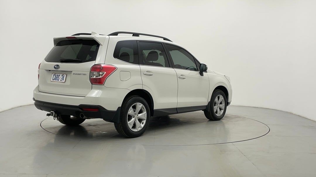 Right Back Diagonal (45- Degree) View