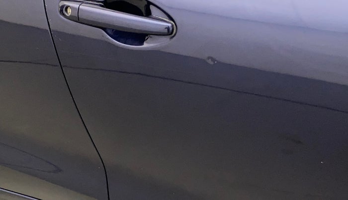 2022 Maruti Swift VXI, Petrol, Manual, 37,198 km, Driver-side door - Minor scratches
