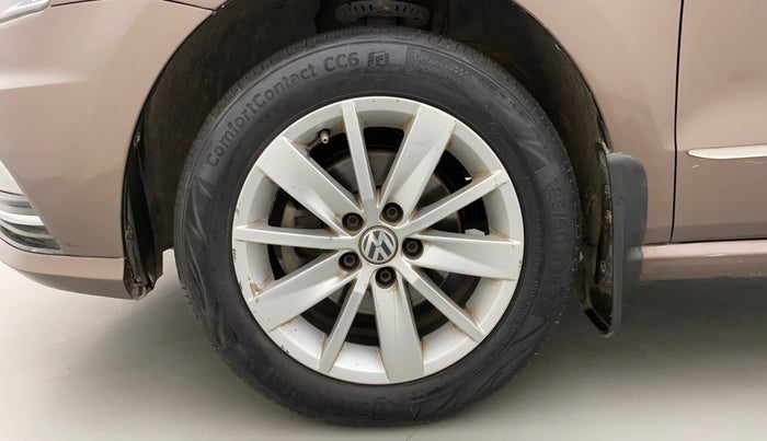 2016 Volkswagen Ameo HIGHLINE1.2L, Petrol, Manual, 1,42,245 km, Left Front Wheel