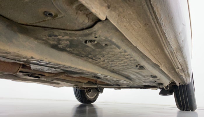 2016 Volkswagen Ameo HIGHLINE1.2L, Petrol, Manual, 1,42,245 km, Right Side Underbody