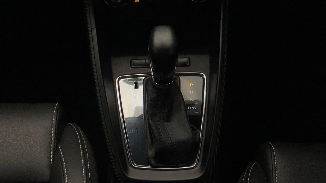 2022 MG ZS Excite, Automatic, 37007 km, Gear Lever 