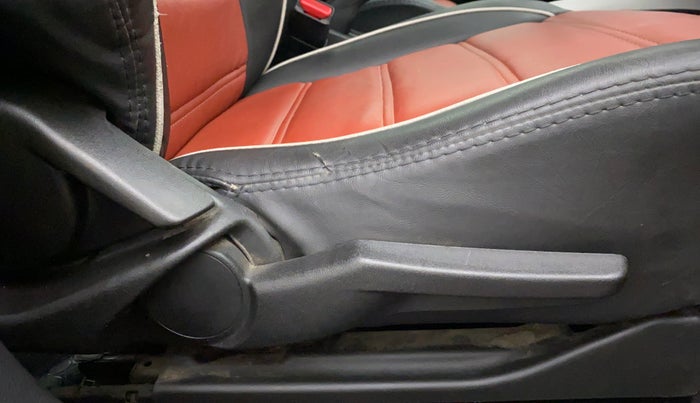 2015 Maruti Baleno ZETA DIESEL 1.3, Diesel, Manual, 66,825 km, Driver Side Adjustment Panel