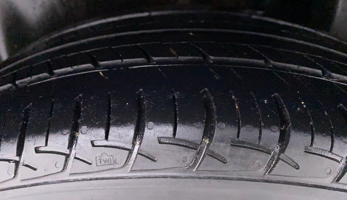 2019 Maruti Ciaz DELTA 1.5 SHVS VVT MT, Petrol, Manual, 81,666 km, Left Rear Tyre Tread