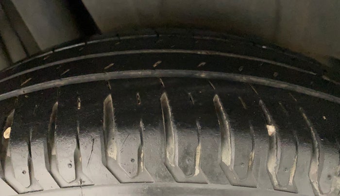 2019 Maruti XL6 ZETA MT, Petrol, Manual, 28,188 km, Right Rear Tyre Tread