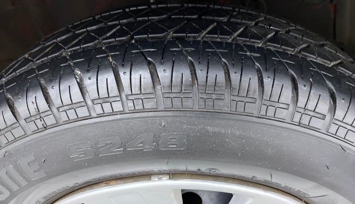 2014 Maruti Swift Dzire VXI 1.2 BS IV, Petrol, Manual, 68,159 km, Right Front Tyre Tread
