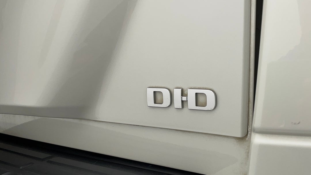 2015 Mitsubishi Pajero Glx Lwb (4x4), Automatic, 142636 km, Badge (Boot Right Side)