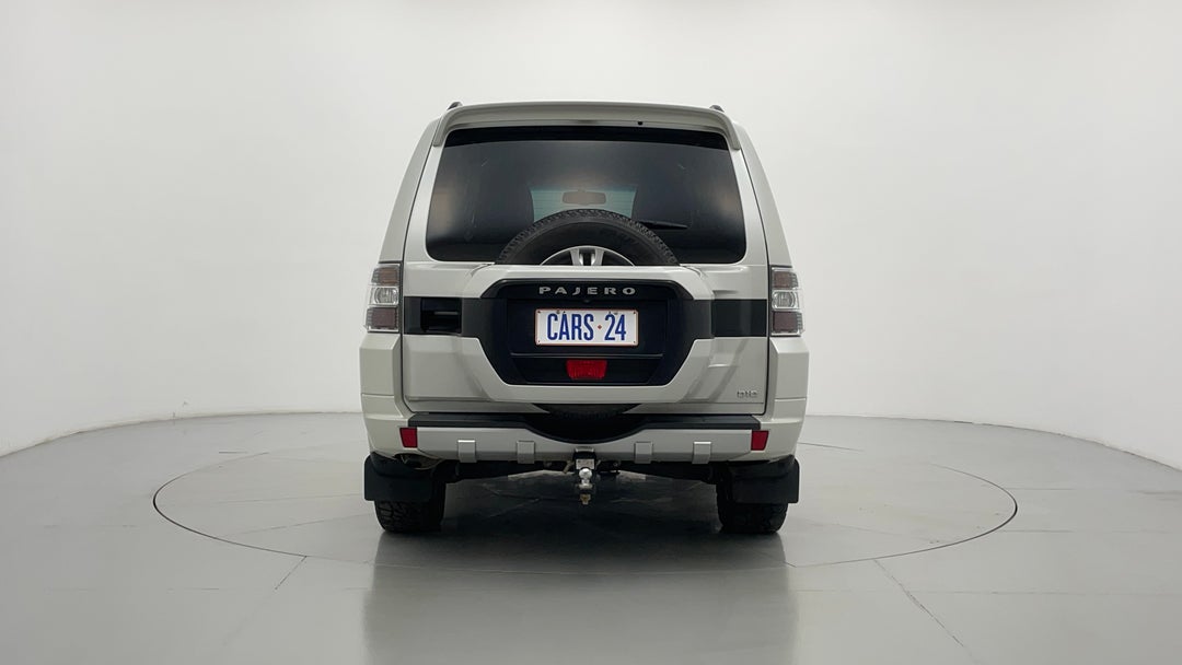 2015 Mitsubishi Pajero Glx Lwb (4x4), Automatic, 142636 km, Back/Rear View