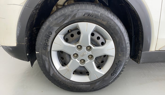 2019 Mahindra XUV300 1.5 W6 MT, Diesel, Manual, 49,179 km, Left Front Wheel