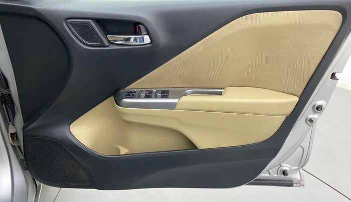2014 Honda City V MT PETROL, Petrol, Manual, 82,084 km, Driver Side Door Panels Control