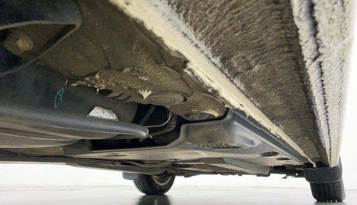 2015 Volkswagen Vento HIGHLINE PETROL, Petrol, Manual, 38,907 km, Right Side Underbody