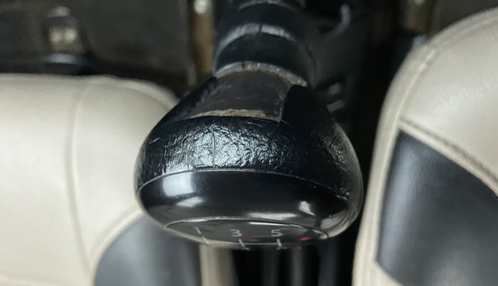 2015 Maruti Wagon R 1.0 LXI CNG, CNG, Manual, 87,691 km, Gear lever - Knob has minor damage