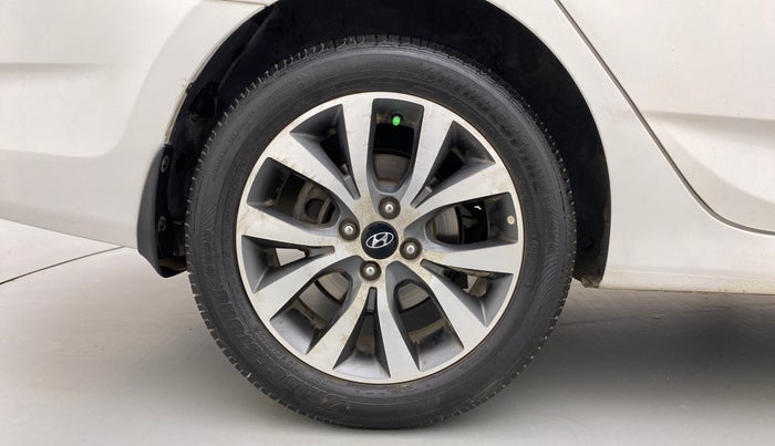 2014 Hyundai Verna FLUIDIC 1.6 CRDI SX, Diesel, Manual, 58,362 km, Right Rear Wheel