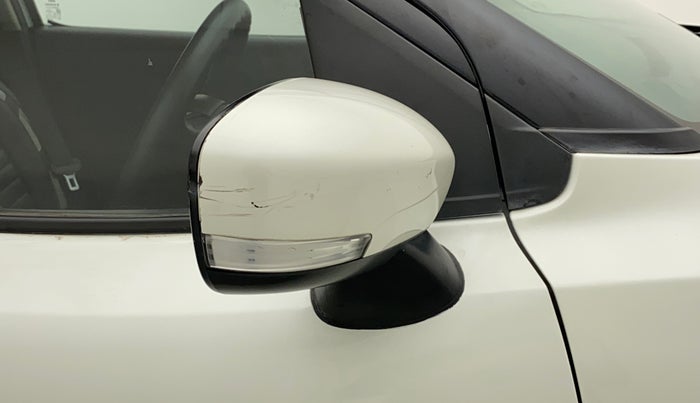 2015 Maruti Baleno DELTA PETROL 1.2, Petrol, Manual, 61,667 km, Right rear-view mirror - Cover has minor damage