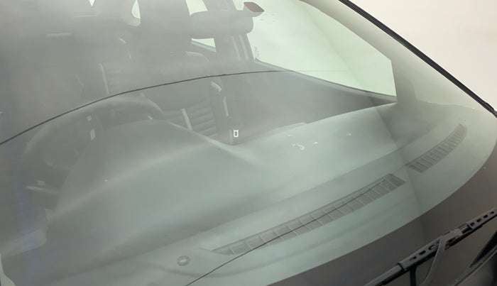 2015 Maruti Baleno DELTA PETROL 1.2, Petrol, Manual, 61,667 km, Front windshield - Minor spot on windshield