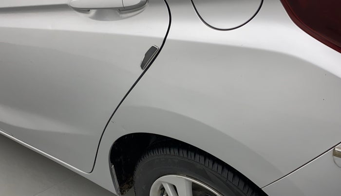 2016 Honda Jazz 1.2L I-VTEC V, Petrol, Manual, 1,09,814 km, Left quarter panel - Minor scratches