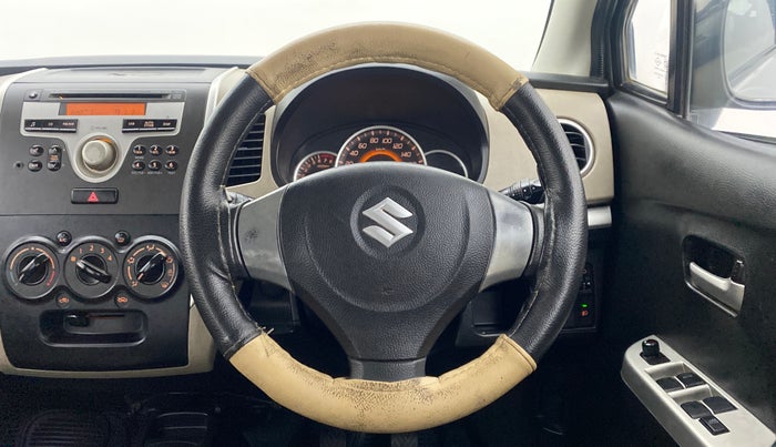 2014 Maruti Wagon R 1.0 VXI, Petrol, Manual, 90,433 km, Steering Wheel Close Up
