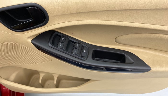 2015 Ford Figo Aspire 1.2 TITANIUM PETROL, Petrol, Manual, 23,639 km, Driver Side Door Panels Control