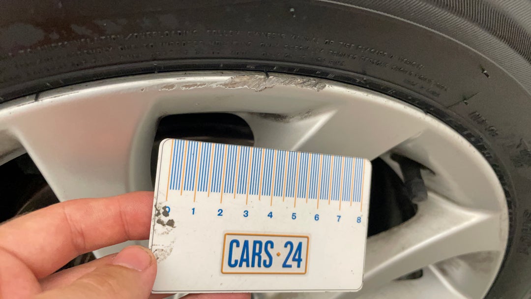 Wheels Rim Front LHS Scuff