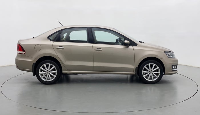 2017 Volkswagen Vento HIGHLINE 1.2 TSI AT, Petrol, Automatic, 42,535 km, Right Side