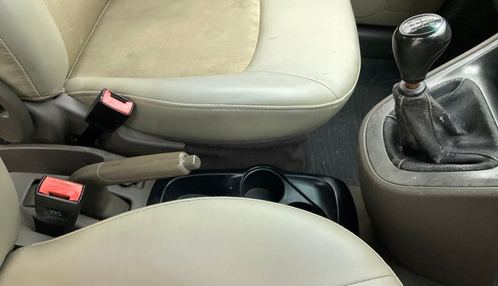2010 Hyundai i10 MAGNA 1.2, Petrol, Manual, 83,958 km, Gear Lever