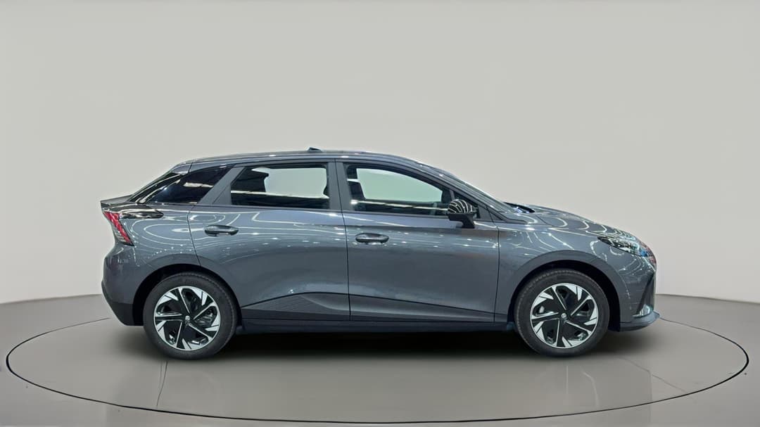 2024 MG Mg4 Excite 51 125kw, Automatic, 10732 km, Right Side View