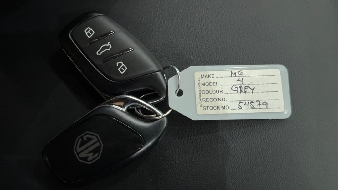 2024 MG Mg4 Excite 51 125kw, Automatic, 10732 km, Key Close-up