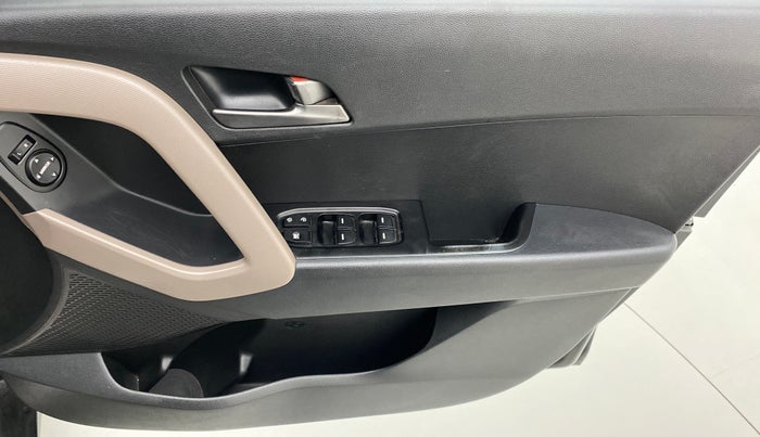 2015 Hyundai Creta 1.6 S, Petrol, Manual, 53,811 km, Driver Side Door Panels Control
