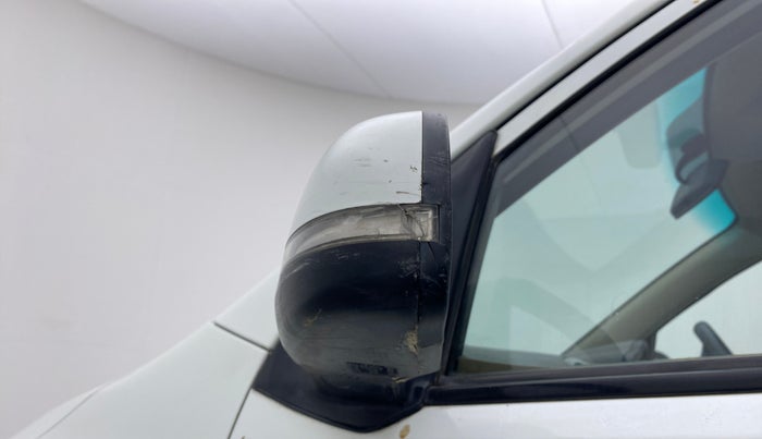 2012 Hyundai i10 MAGNA 1.2, Petrol, Manual, 30,779 km, Left rear-view mirror - Cover has minor damage
