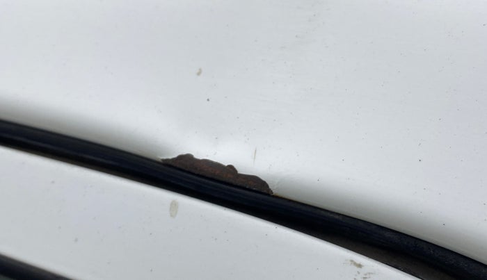 2012 Hyundai i10 MAGNA 1.2, Petrol, Manual, 30,779 km, Left C pillar - Slight discoloration