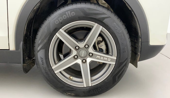 2021 Mahindra XUV300 W4 1.5 DIESEL, Diesel, Manual, 17,548 km, Right Front Wheel