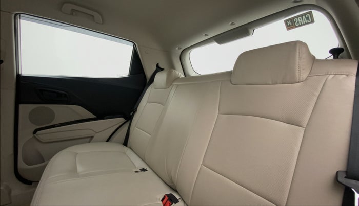2021 Mahindra XUV300 W4 1.5 DIESEL, Diesel, Manual, 17,548 km, Right Side Rear Door Cabin