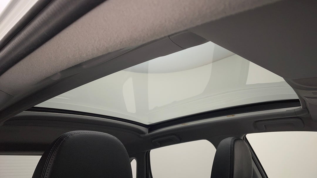 Interior Sunroof/Moonroof