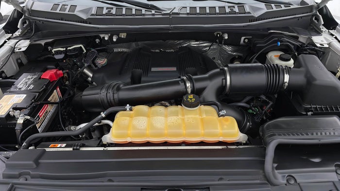 FORD F 150-Engine Bonet View