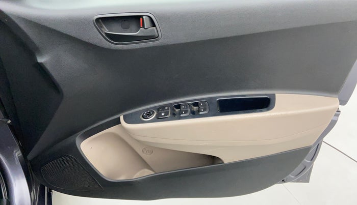 2017 Hyundai Grand i10 MAGNA 1.2 KAPPA VTVT, CNG, Manual, 74,322 km, Driver Side Door Panels Control