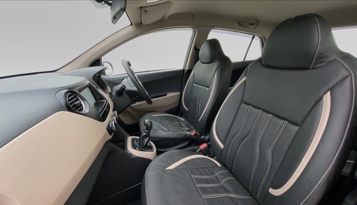 2017 Hyundai Grand i10 MAGNA 1.2 KAPPA VTVT, CNG, Manual, 74,322 km, Right Side Front Door Cabin