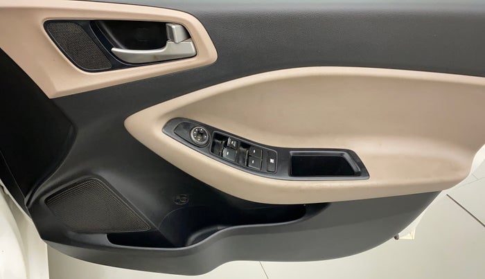 2018 Hyundai Elite i20 MAGNA EXECUTIVE 1.2, Petrol, Manual, 48,565 km, Driver Side Door Panels Control