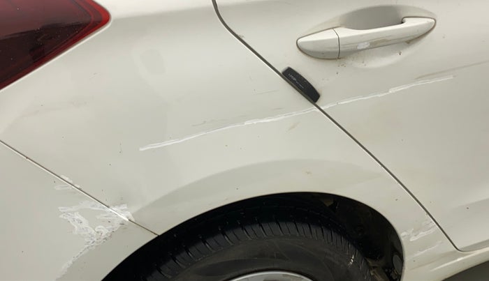 2018 Hyundai Elite i20 MAGNA EXECUTIVE 1.2, Petrol, Manual, 48,565 km, Right quarter panel - Minor scratches