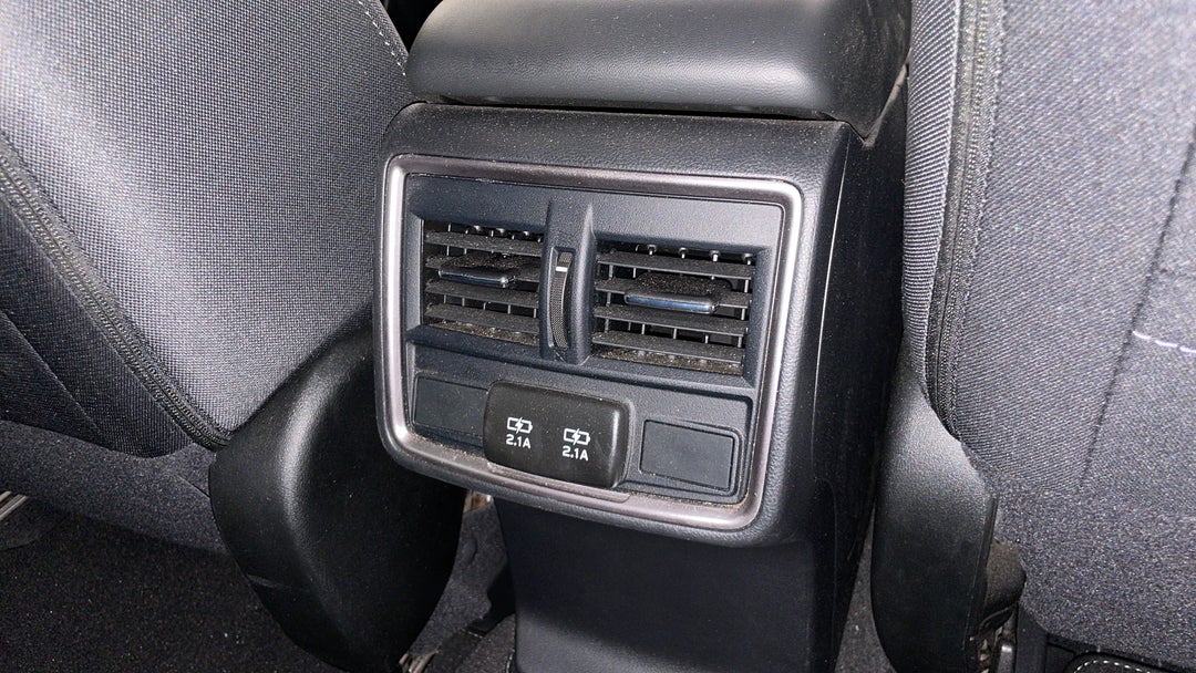 Rear A/C Vent