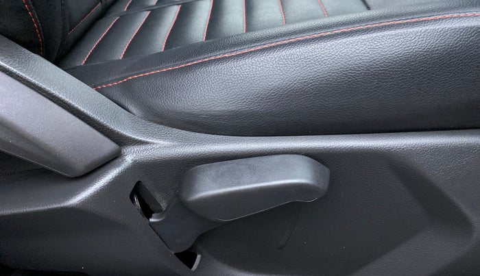 2019 Ford New Figo 1.2 TITANIUM, Petrol, Manual, 12,073 km, Driver Side Adjustment Panel