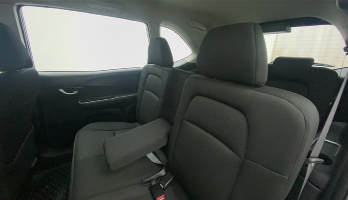 2018 Honda BR-V 1.5L I-VTEC V, Petrol, Manual, 31,115 km, Right Side Rear Door Cabin