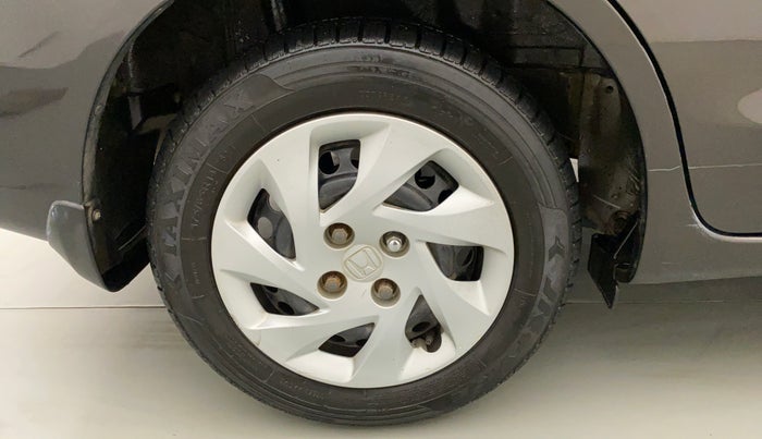 2014 Honda Amaze 1.5L I-DTEC SX, Diesel, Manual, 1,09,873 km, Right Rear Wheel