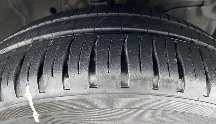 2019 Honda Jazz 1.2 V MT, Petrol, Manual, 23,006 km, Right Front Tyre Tread