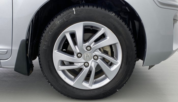 2019 Honda Jazz 1.2 V MT, Petrol, Manual, 23,006 km, Right Front Wheel