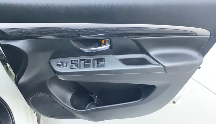 2019 Maruti XL6 ZETA MT, Petrol, Manual, 43,992 km, Driver Side Door Panels Control