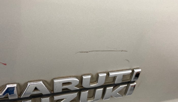2013 Maruti Ertiga ZDI, Diesel, Manual, 76,163 km, Dicky (Boot door) - Minor scratches