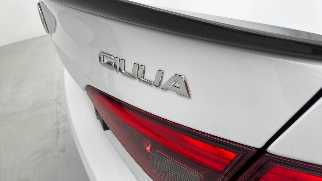 Badge (Boot Right Side)